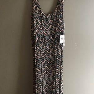 CALVIN KLEIN FASHION DRESS - SIZE LARGE